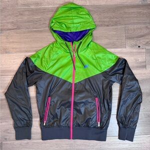 2011 Nike Windrunner Jacket Adult Small Unisex